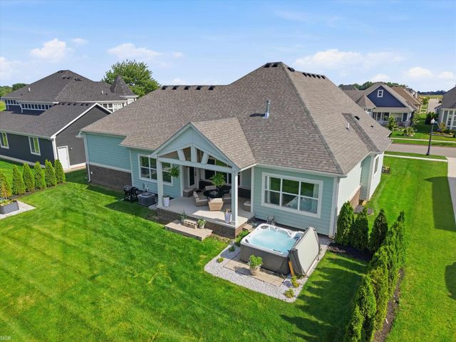 19415 Rachael Drive, Macomb Twp, MI 48042