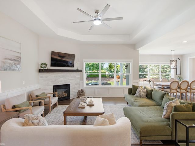 19415 Rachael Drive, Macomb Twp, MI 48042