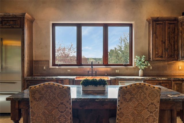 24 Calle Ventoso W, Santa Fe, NM 87506