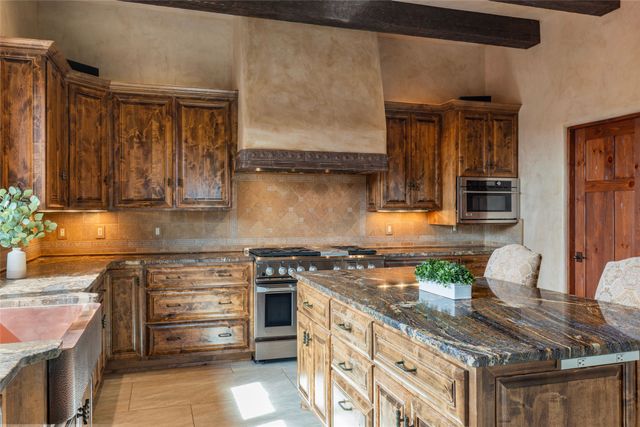 24 Calle Ventoso W, Santa Fe, NM 87506