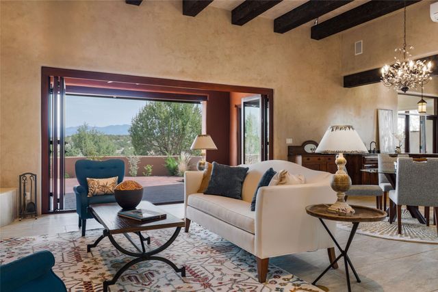 24 Calle Ventoso W, Santa Fe, NM 87506