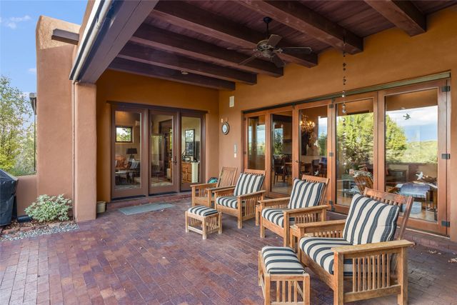 24 Calle Ventoso W, Santa Fe, NM 87506