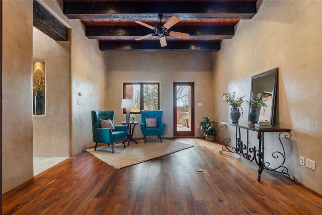 24 Calle Ventoso W, Santa Fe, NM 87506