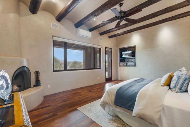 24 Calle Ventoso W, Santa Fe, NM 87506