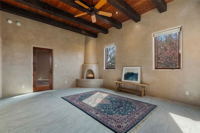 24 Calle Ventoso W, Santa Fe, NM 87506