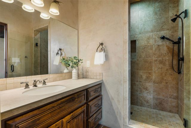 24 Calle Ventoso W, Santa Fe, NM 87506