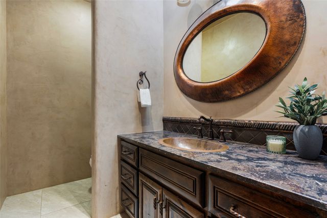 24 Calle Ventoso W, Santa Fe, NM 87506