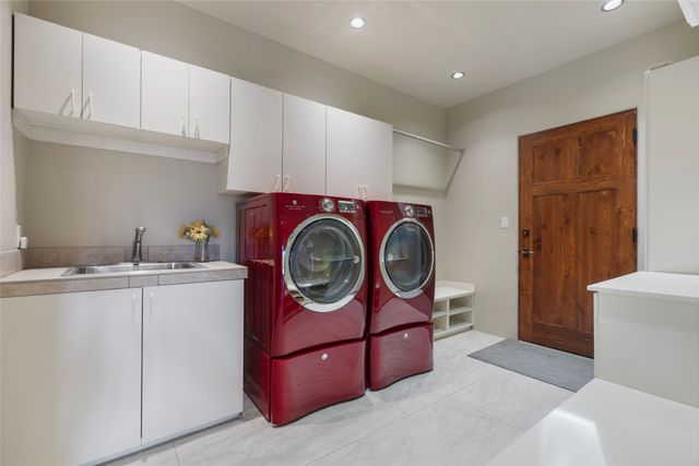 24 Calle Ventoso W, Santa Fe, NM 87506