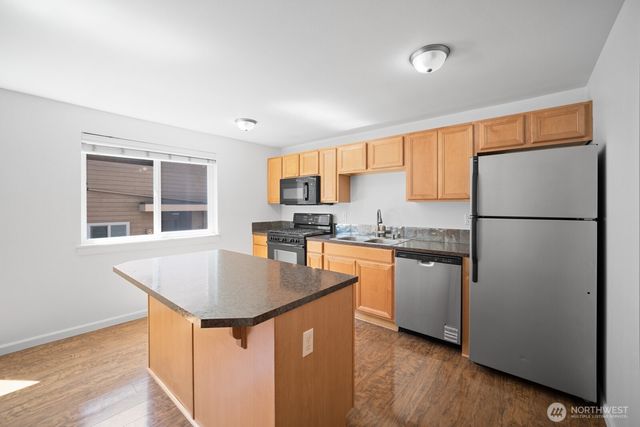2366 E Yale Avenue E, Seattle, WA 98102