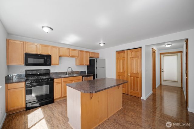 2366 E Yale Avenue E, Seattle, WA 98102
