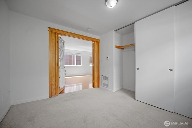 2366 E Yale Avenue E, Seattle, WA 98102