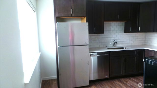 2366 E Yale Avenue E, Seattle, WA 98102