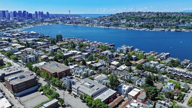 2366 E Yale Avenue E, Seattle, WA 98102