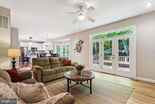 9012 AVIS COURT, Vienna, VA 22182