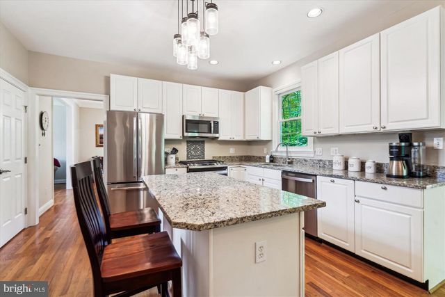 9012 AVIS COURT, Vienna, VA 22182