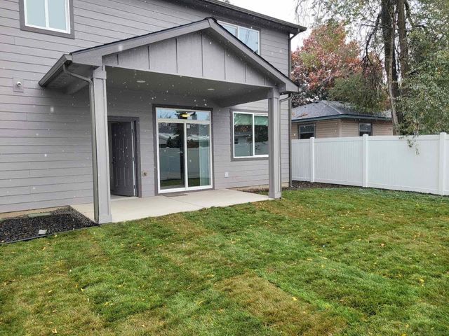 6027 N Smith St, Spokane, WA 99208