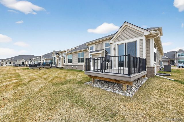 3736 Chatham Place 6, Brighton Township, MI 48114