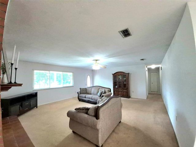 25632 SW 19TH AVENUE, Newberry, FL 32669