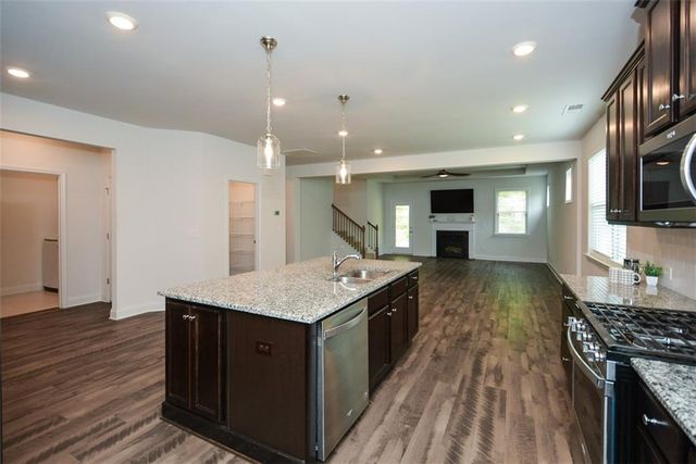151 Rolling Hills Place, Canton, GA 30114