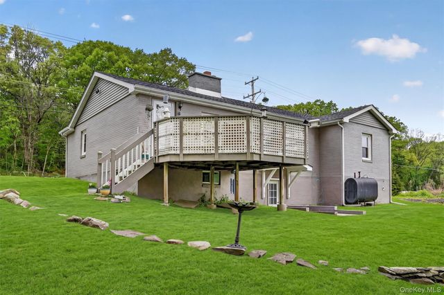 2596 Us Highway 9W, Cornwall, NY 12518