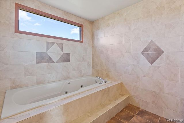 37701 Fleetwood Drive, Farmington Hills, MI 48331