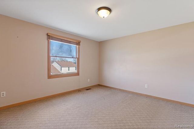37701 Fleetwood Drive, Farmington Hills, MI 48331