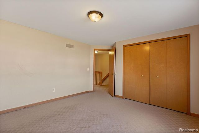 37701 Fleetwood Drive, Farmington Hills, MI 48331