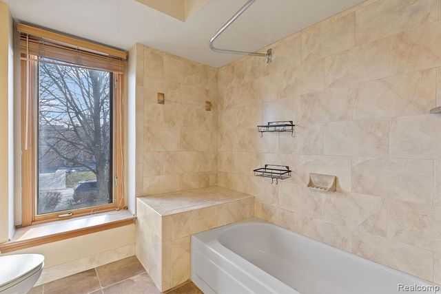 37701 Fleetwood Drive, Farmington Hills, MI 48331