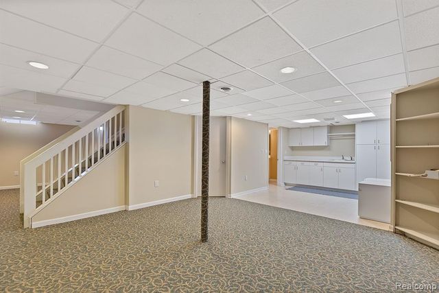 37701 Fleetwood Drive, Farmington Hills, MI 48331
