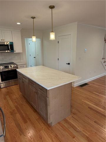 18 Tacoma Street, Cranston, RI 02920