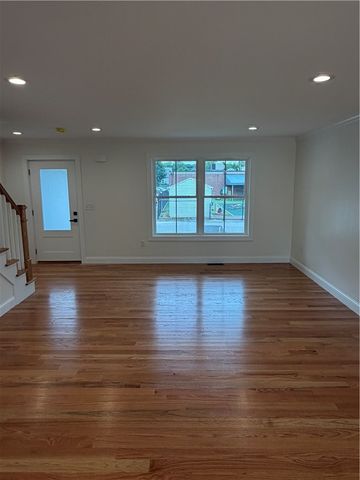 18 Tacoma Street, Cranston, RI 02920