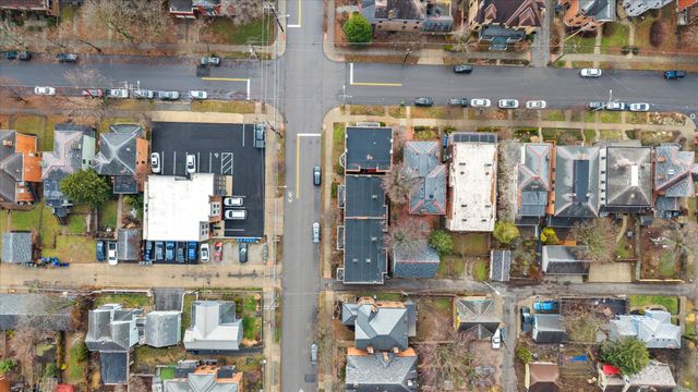 915 Dennison Avenue, Columbus, OH 43201