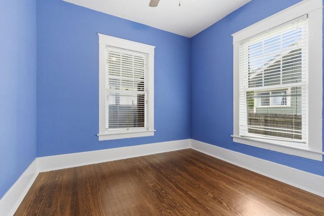 700 S Weller Avenue, Springfield, MO 65802