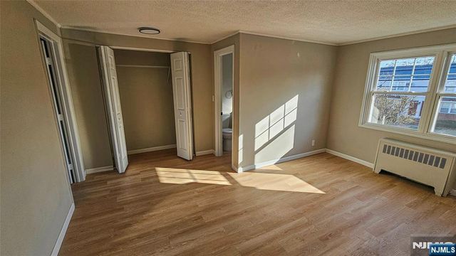 64 Hastings B, Rutherford, NJ 07070