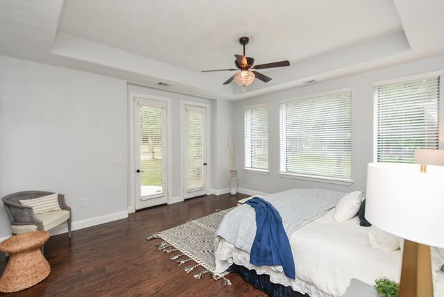 8912 Forest Lake Drive, Montgomery, TX 77316