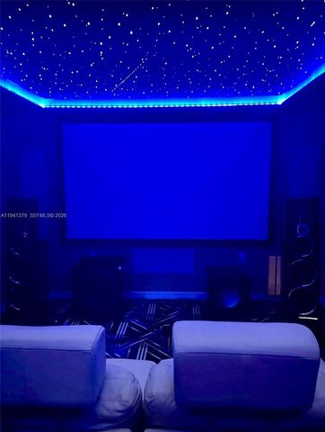 6105 Royal Poinciana Ln, Tamarac, FL 33319