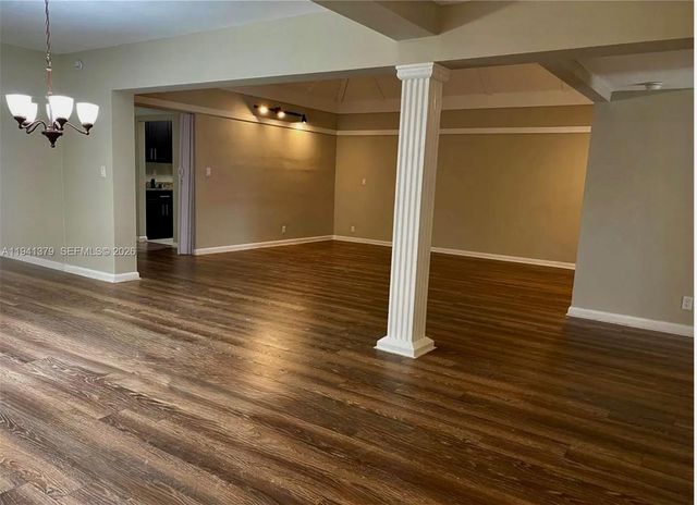 6105 Royal Poinciana Ln, Tamarac, FL 33319