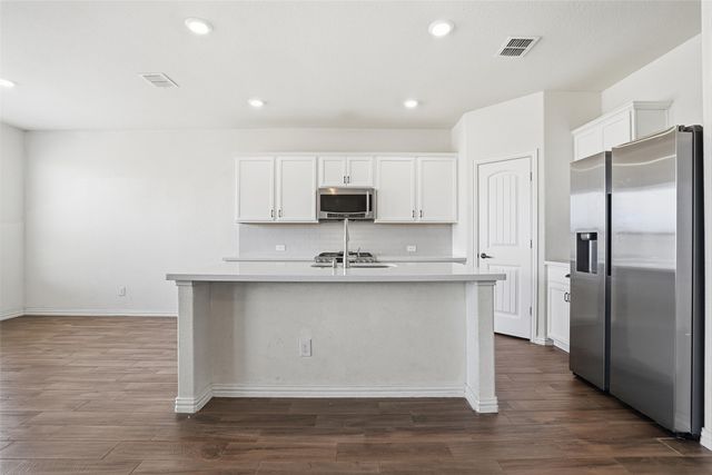 8405 Sweet Flag Lane, Fort Worth, TX 76123