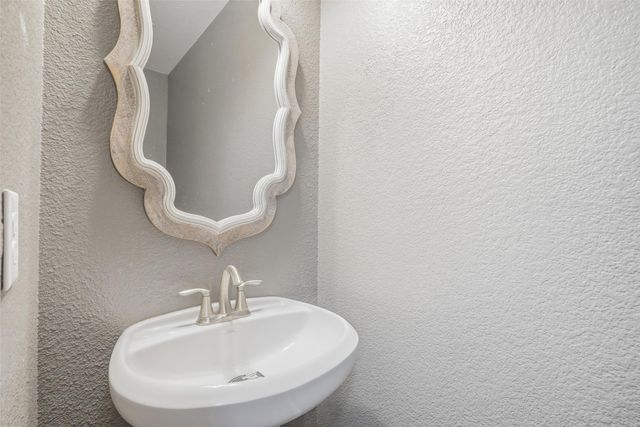 8405 Sweet Flag Lane, Fort Worth, TX 76123