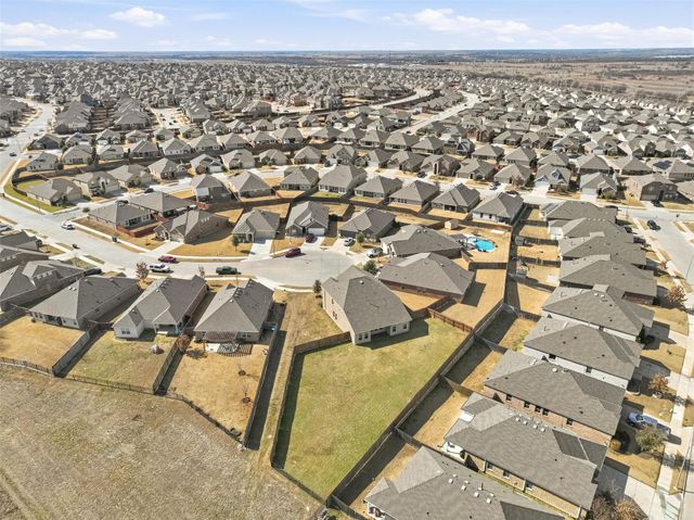 8405 Sweet Flag Lane, Fort Worth, TX 76123