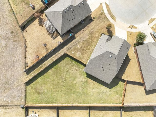 8405 Sweet Flag Lane, Fort Worth, TX 76123