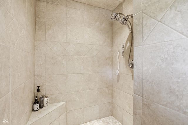 7285 N Illinois Street, Indianapolis, IN 46260