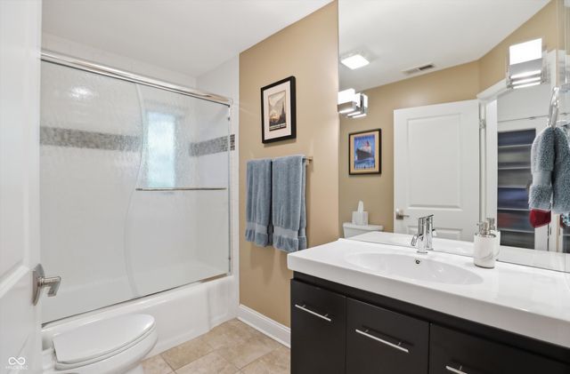 7285 N Illinois Street, Indianapolis, IN 46260