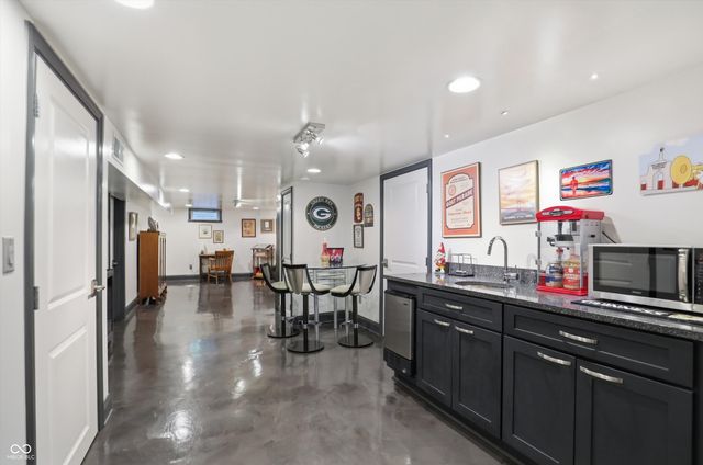 7285 N Illinois Street, Indianapolis, IN 46260