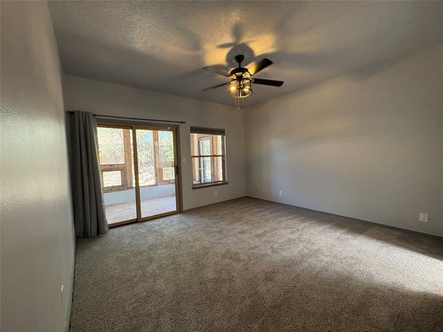 2729 La Bajada, Santa Fe, NM 87505