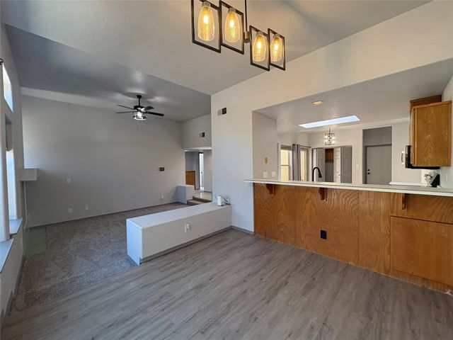 2729 La Bajada, Santa Fe, NM 87505