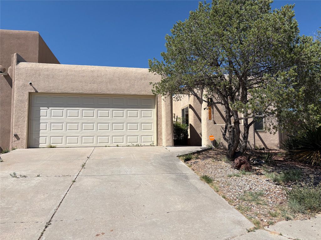 2729 La Bajada, Santa Fe, NM 87505