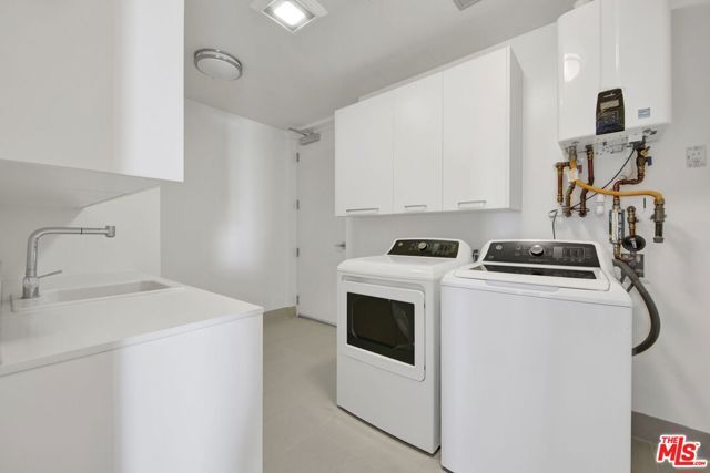 432 N Oakhurst Drive 402, Beverly Hills, CA 90210