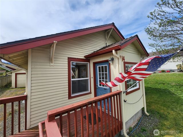114 W 9 TH, Port Angeles, WA 98362