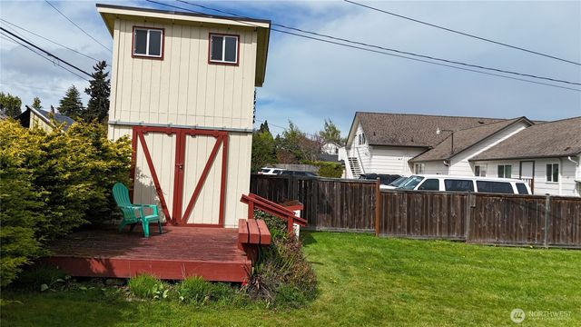 114 W 9 TH, Port Angeles, WA 98362